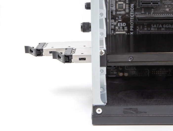 Delock PCI Express x16 Karte Wechselrahmen für 2 x M.2 NVMe SSD - Bifurcation #6 