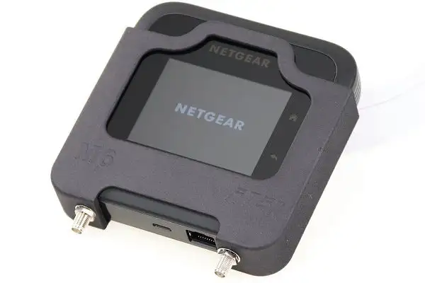 NetGear Nighthawk M6 Adapter