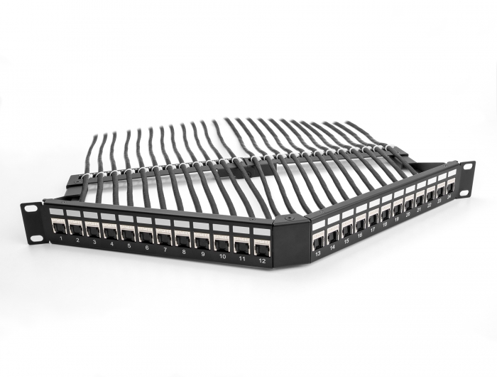 Delock 19″ Keystone Patchpanel 24 Port mit Entlastungsschiene 1 HE gewinkelt schwarz #5 