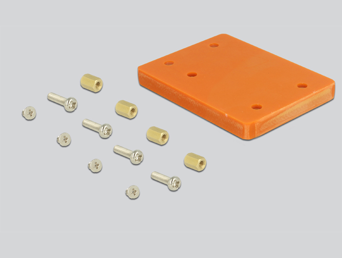 Delock Adapter SFF-8643 > PCIe x4 mit Befestigungsplatte #4 